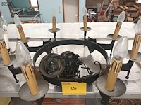 Lot 394 - luchter in smeedwerk - afbeelding 4 van  4