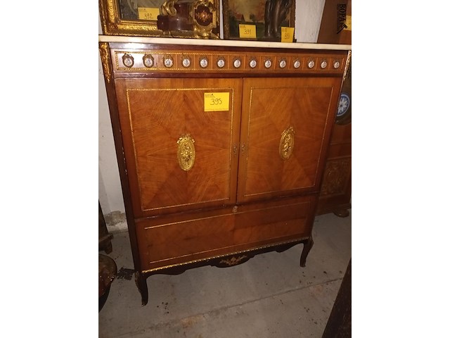 Lot 395 - antieke kast - afbeelding 1 van  6