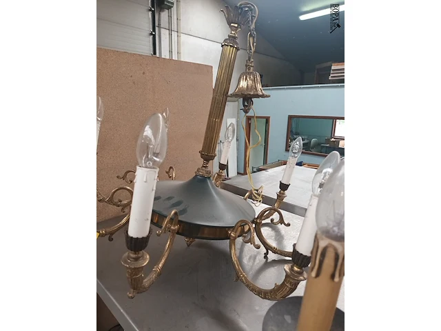 Lot 395 - luchter in regency stijl - afbeelding 3 van  3