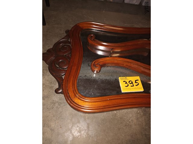 Lot 395 - spiegel met zijstukken - afbeelding 3 van  3