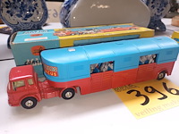 Lot 396 - corgi toys horse transporter - afbeelding 3 van  3