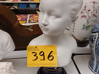 Lot 396 - porseleinen bustes limoges. 5 stuks - afbeelding 3 van  5