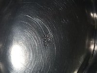 Lot 396 - tinnen terrine en kandelaars - afbeelding 5 van  5