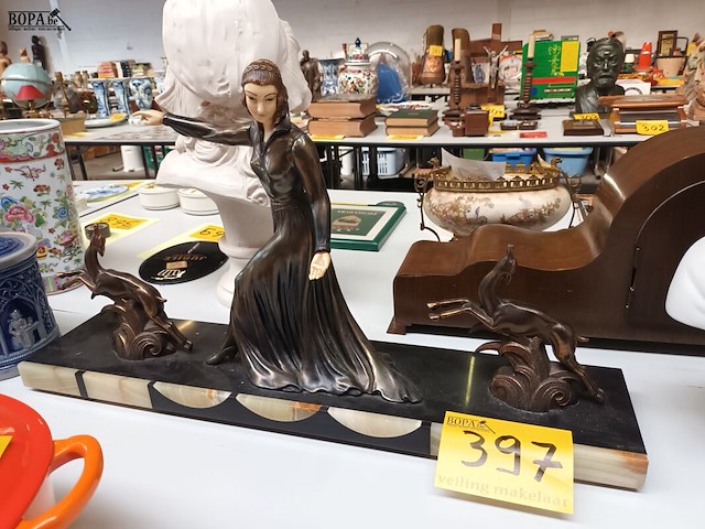 Lot 397 - art deco beeld - afbeelding 2 van  6