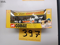 Lot 397 - corgi toys f1 wagen - afbeelding 2 van  3