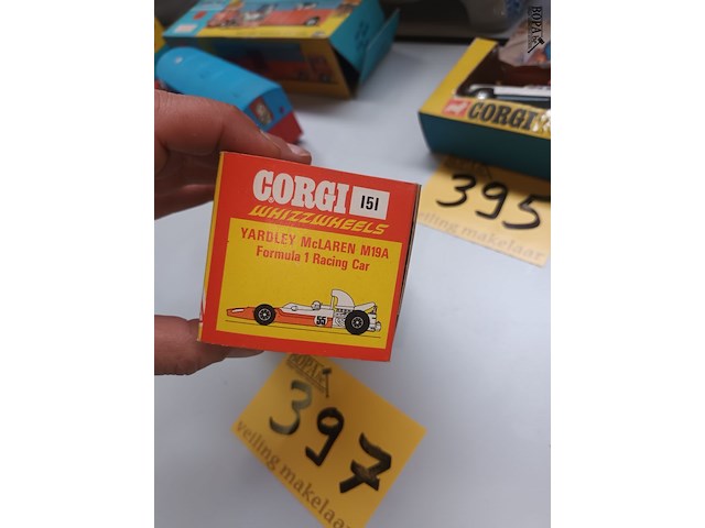 Lot 397 - corgi toys f1 wagen - afbeelding 3 van  3