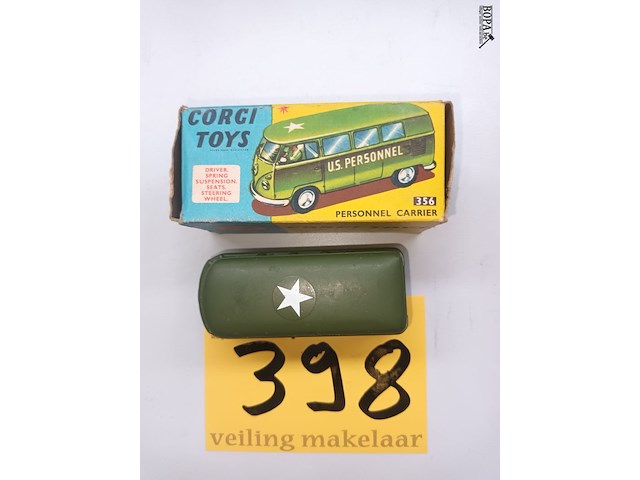Lot 398 - corgi toys personnel carrier - afbeelding 2 van  4