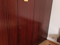 Lot 398 - kleerkast - afbeelding 3 van  3