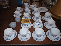 Lot 398 - servies arcopal. 38 stuks - afbeelding 1 van  3
