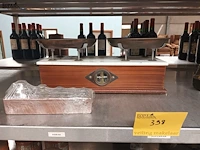 Lot 398 - weegschaal en blok met gewichten