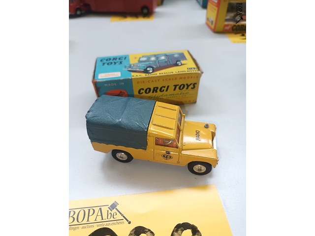 Lot 399 - corgi toys r.a.c. - afbeelding 3 van  4