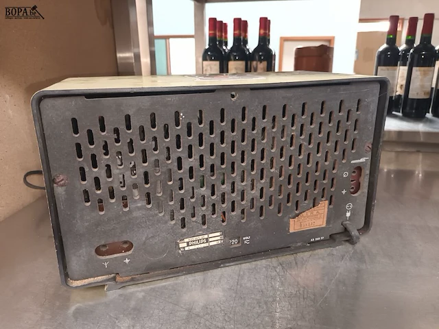 Lot 399 - vintage radio philips - afbeelding 4 van  5