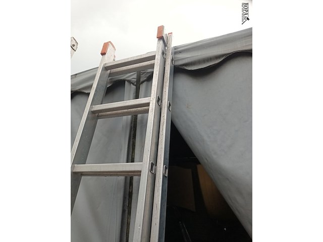 Lot 4 - aluminium ladder - afbeelding 4 van  4
