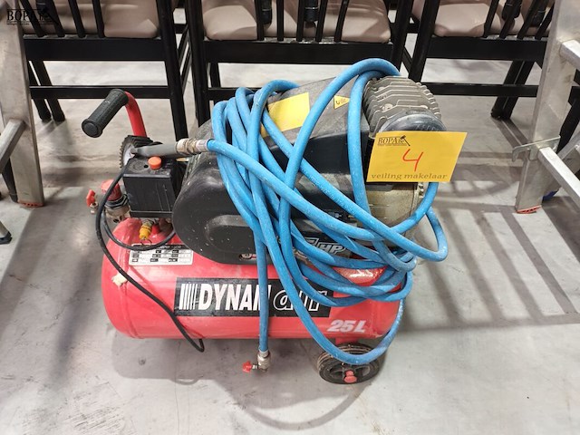 Lot 4 - compressor dynam air - afbeelding 1 van  4