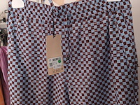 Lot 4 - damesbroeken xs en m. 5 stuks - afbeelding 6 van  6