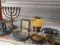 Lot 4 - decoratie in koper en tin - afbeelding 1 van  5