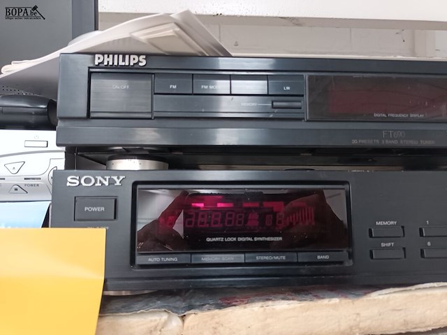 Lot 4 - dvd spelers en tuners. 4 stuks - afbeelding 4 van  6
