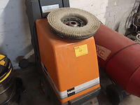Lot 4 - elektrische borstelmachine taski