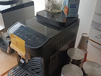 Lot 4 - espressomachine delonghi - afbeelding 4 van  4