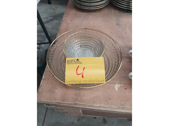 Lot 4 - glazen schalen. 7 stuks - afbeelding 1 van  4