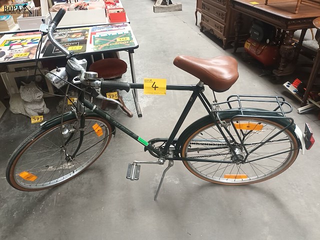 Lot 4 - herenfiets groen raleigh - afbeelding 1 van  4