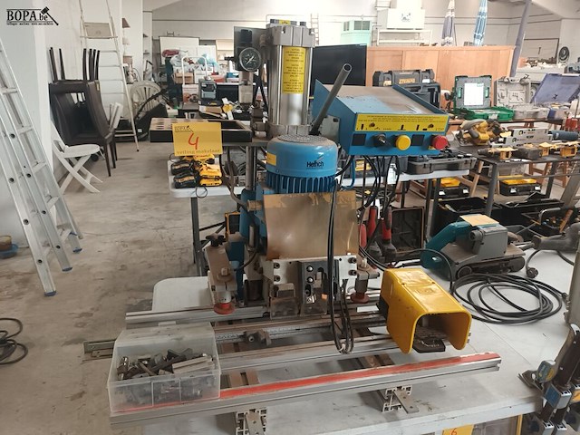 Lot 4 - hettich bluemax boor- en inpersmachine - afbeelding 1 van  7