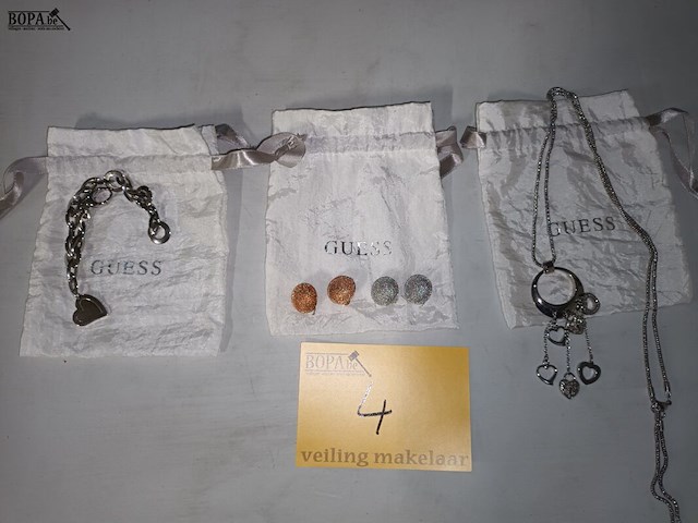 Lot 4 - juwelen guess. 4 stuks - afbeelding 1 van  5
