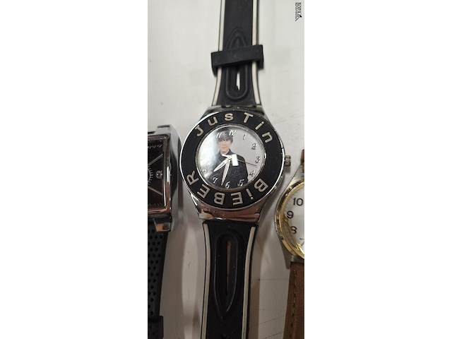 Lot 4 - lot uurwerken - afbeelding 3 van  5