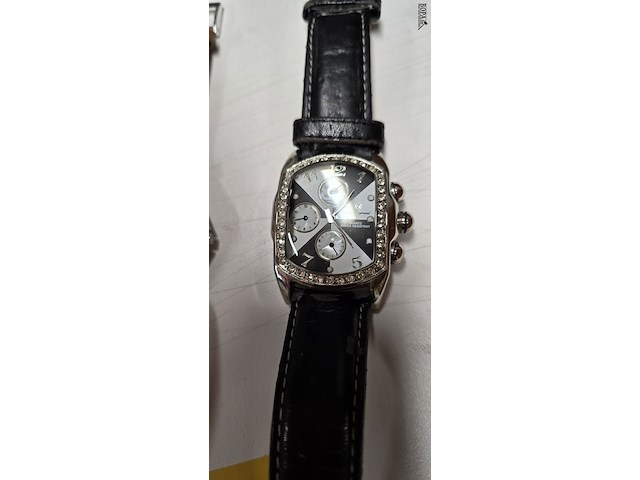 Lot 4 - lot uurwerken - afbeelding 5 van  5