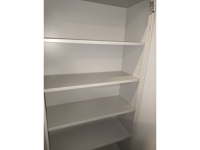 Lot 4 - metalen dossierkast - afbeelding 3 van  3