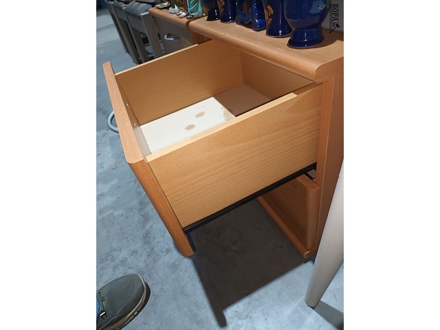 Lot 4 - nachtkastje. 2 stuks - afbeelding 3 van  3