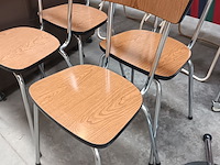 Lot 4 - retro keukenstoelen. 4 stuks - afbeelding 2 van  3