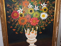 Lot 4 - schilderij bloemen