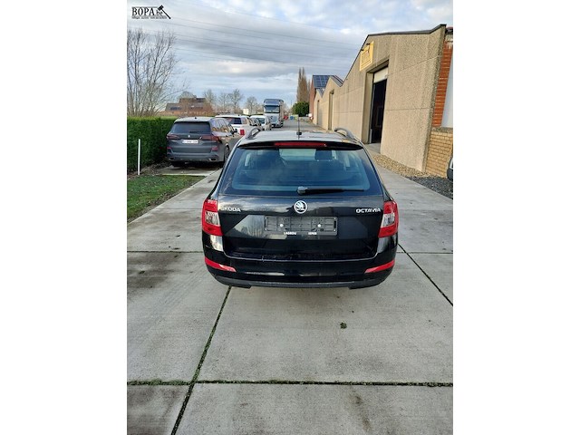 Lot 4 - skoda octavia (2015-chass.tmbjg7ne5g0056670) - afbeelding 21 van  27