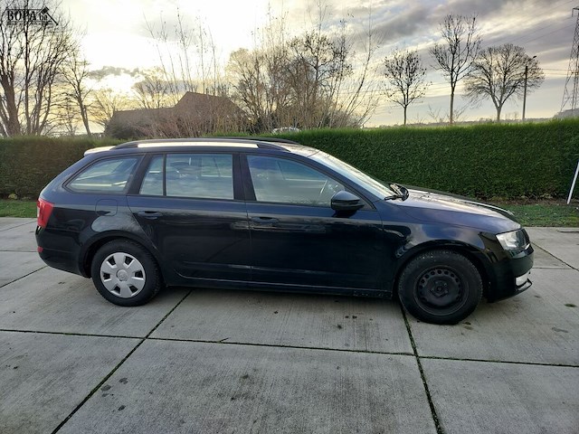 Lot 4 - skoda octavia (2015-chass.tmbjg7ne5g0056670) - afbeelding 22 van  27