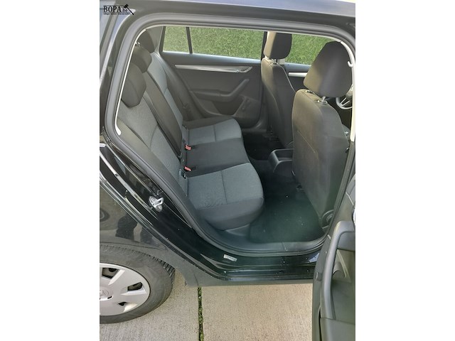 Lot 4 - skoda octavia (2015-chass.tmbjg7ne5g0056670) - afbeelding 25 van  27