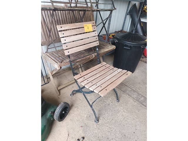 Lot 4 - tuinstoelen. 7 stuks - afbeelding 2 van  4