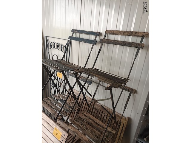 Lot 4 - tuinstoelen. 7 stuks - afbeelding 3 van  4