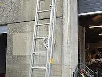 Lot 4 - uitschuifbare ladder 2 x 16 treden - afbeelding 1 van  5