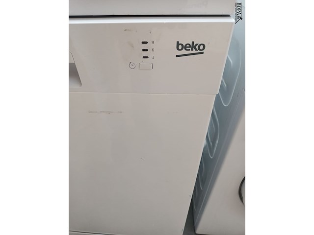 Lot 4 - vaatwasmachine beko - afbeelding 2 van  5
