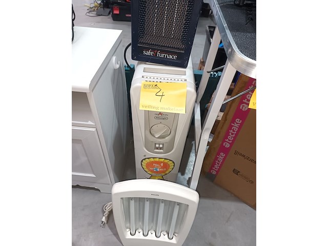 Lot 4 - verwarmingstoestel. 3 stuks - afbeelding 1 van  4