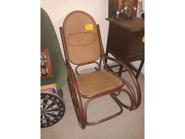 Lot 4 - vintage thonet-stijl schommelstoel - afbeelding 1 van  4
