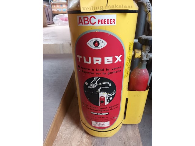 Lot 4 - vintage turex abc-poederblusser - afbeelding 2 van  3