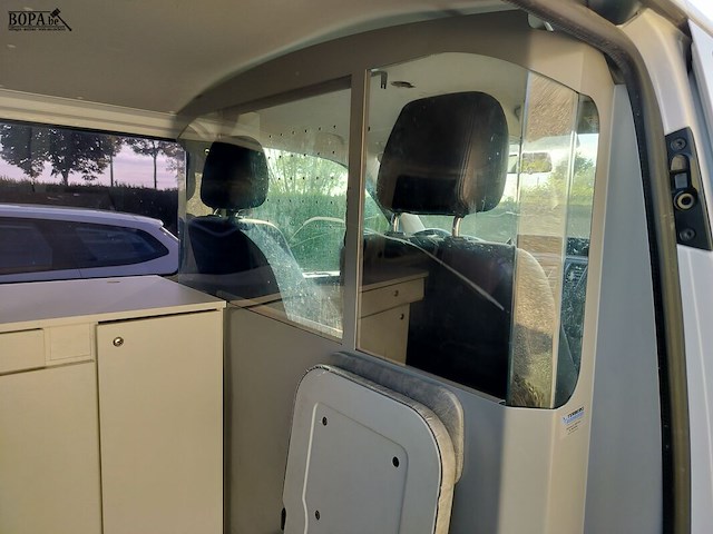 Lot 4 - volkswagen kombi (2019-chass.wv2zzz7hzkh011716) - afbeelding 4 van  23