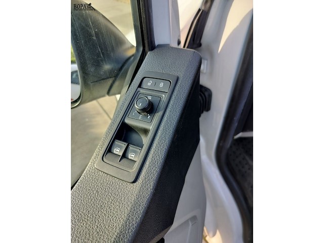 Lot 4 - volkswagen kombi (2019-chass.wv2zzz7hzkh011716) - afbeelding 7 van  23