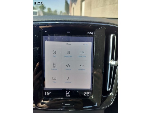 Lot 4 - volvo xc40 (2022-chass.yv1xzl4v8p2910175) - afbeelding 18 van  21