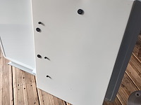 Lot 4 - whiteboard en magneetbordje - afbeelding 2 van  4