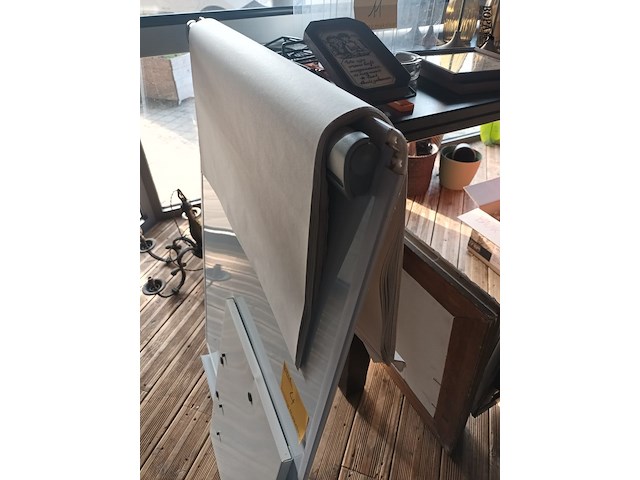 Lot 4 - whiteboard en magneetbordje - afbeelding 3 van  4