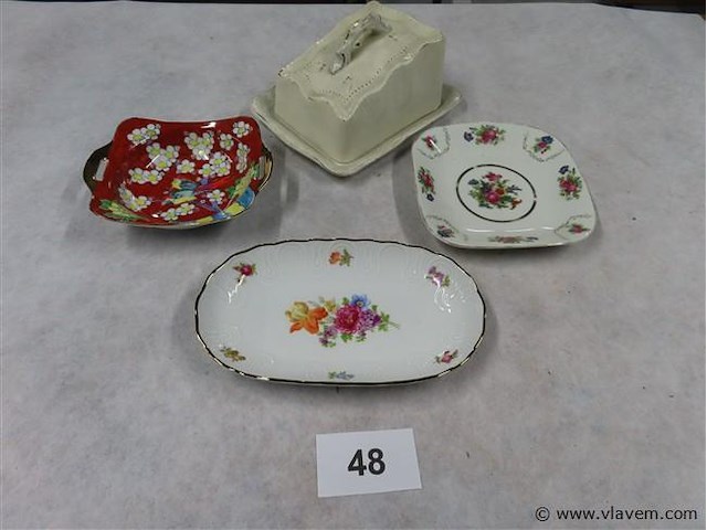 Lot 4 stuks, oa botervloot - afbeelding 1 van  3