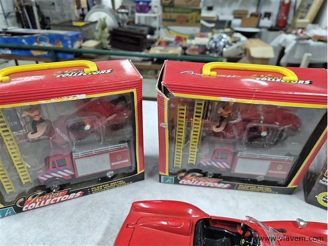 Lot 4 stuks - afbeelding 2 van  3